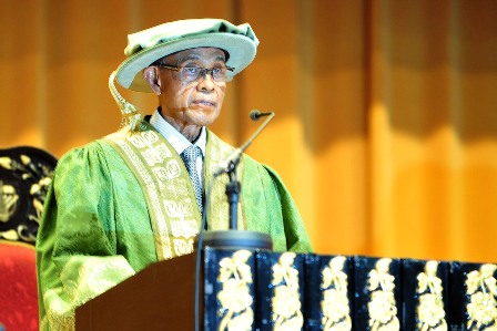 Pro-Canselor UPM,  Tan Sri Dato’ Setia Dr. Nayan Ariffin menyampaikan  ucapan Majlis Konvokesyen ke-37 UPM sesi 2