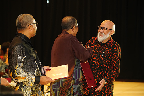 662 UPM staff receives Gemilang Putra Awards 2023